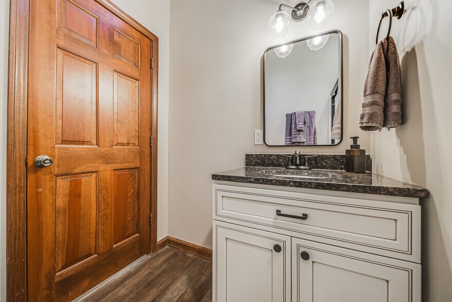 More Photos Of 23095 Buena Vista Rd, Rockbridge Apartments For Sale