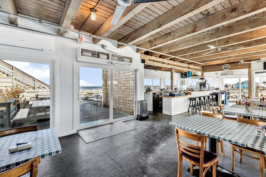 More Photos Of 317-319 Commercial St, Provincetown Restaurant For Lease