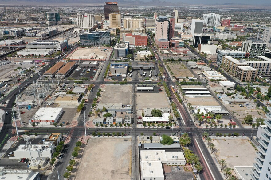 More Photos Of 630 S 3rd St, Las Vegas Office For Sale