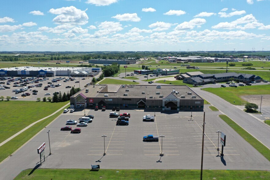 More Photos Of 1225 Timberlane Dr, Sauk Centre General Retail For Sale