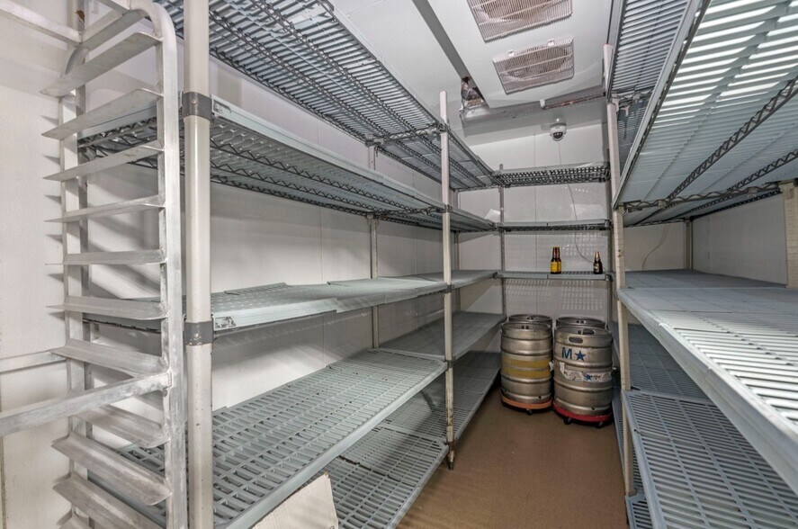 More Photos Of 8791 Lake Blvd, Kings Beach Restaurant For Sale
