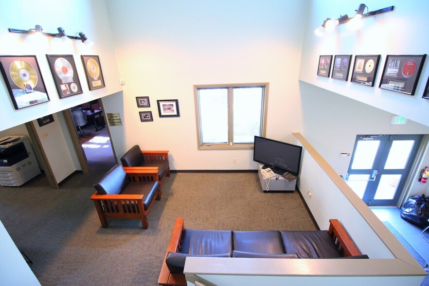More Photos Of 4700 Northwest Plaza West Dr, Zionsville Loft Creative Space For Sale