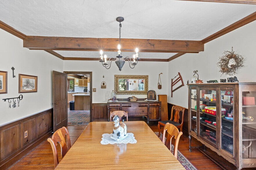 More Photos Of 40 Hospital Rd, Gettysburg Hotel For Sale