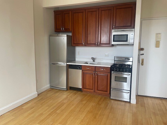 More Photos Of 360 W 119th St, New York Apartments For Sale