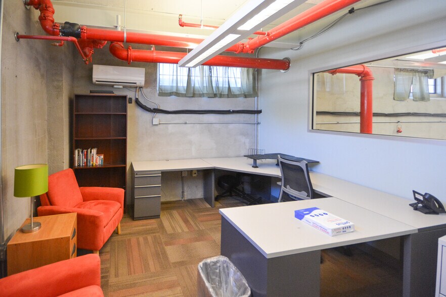 More Photos Of 1115 W 3rd St, Little Rock Office For Sale