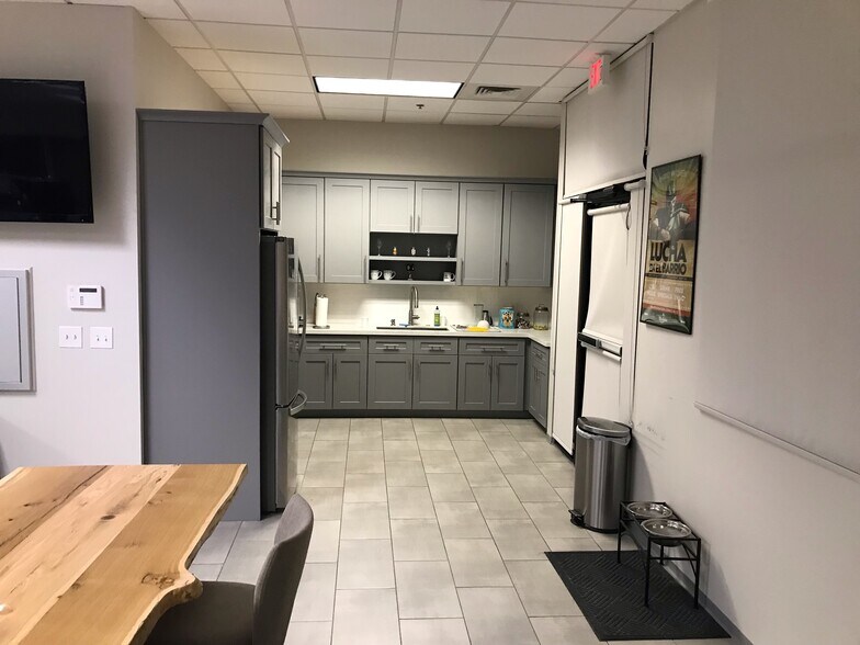 More Photos Of 11672 E Shea Blvd, Scottsdale Medical For Sale