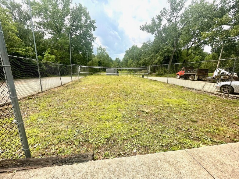 More Photos Of 7830 Olde 8 Rd, Macedonia Restaurant For Sale