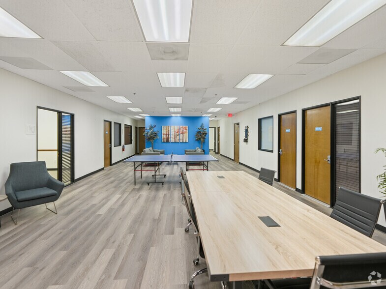 More Photos Of 205 E Alma Ave, San Jose Warehouse For Lease