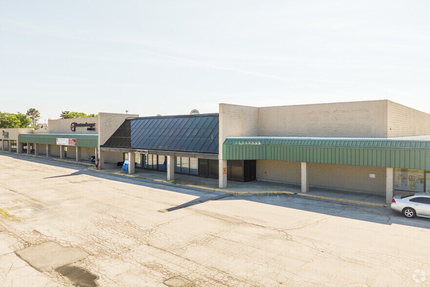 More Photos Of 5105-5115 Glendale Ave, Toledo Freestanding For Lease