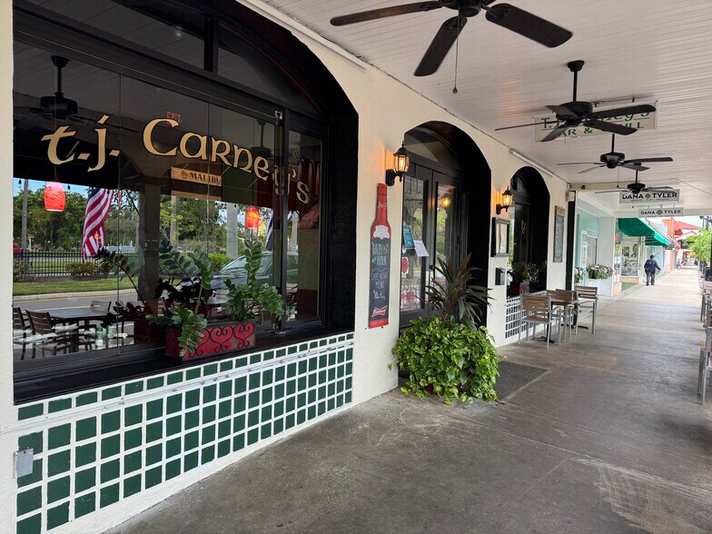 More Photos Of 229 W Venice Ave, Venice General Retail For Sale