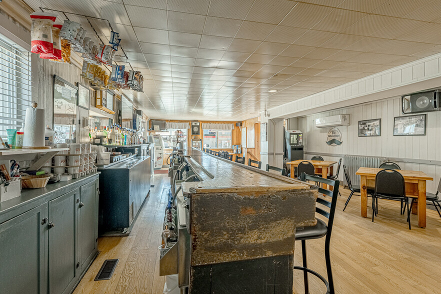 More Photos Of 127 W Main St, Belleville Restaurant For Sale
