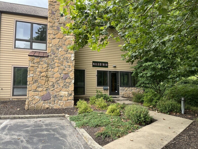 More Photos Of 1000 Germantown Pike, Plymouth Meeting Loft Creative Space For Sale