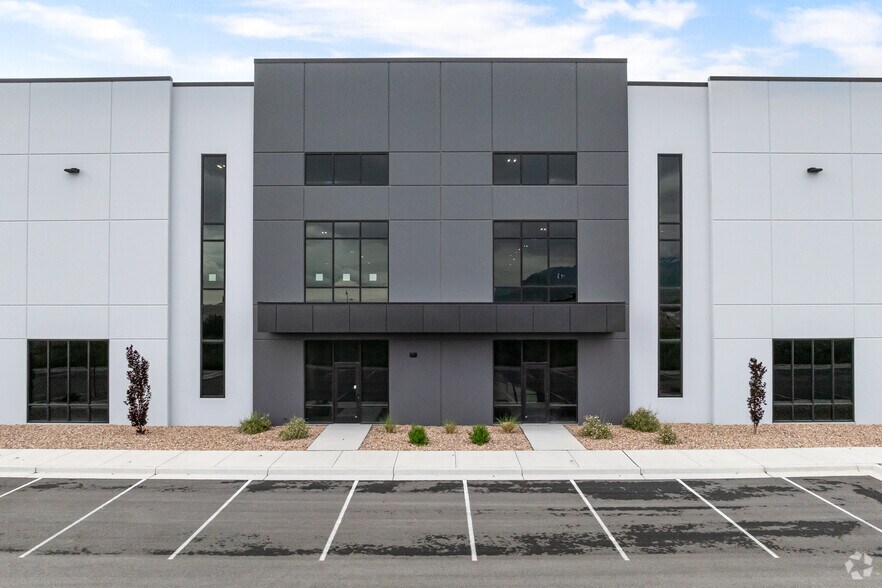 More Photos Of 6075 W SR-201 S, West Valley City Unknown For Lease