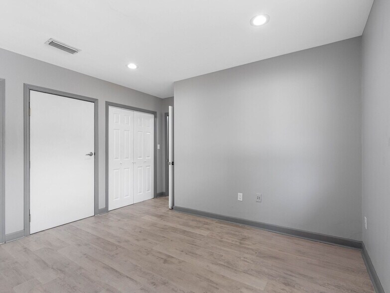 More Photos Of , Tampa Office For Sale