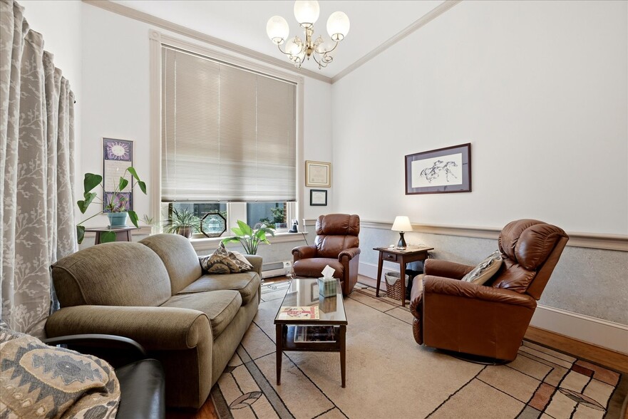 More Photos Of 185 N Loudoun St, Winchester Office For Sale
