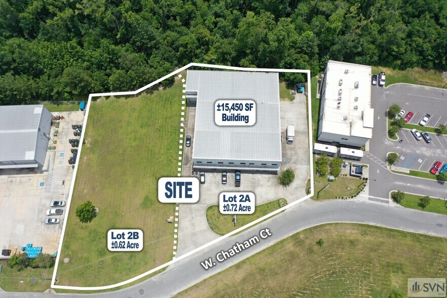 More Photos Of 28 W Chatham Ct, Garden City Warehouse For Lease