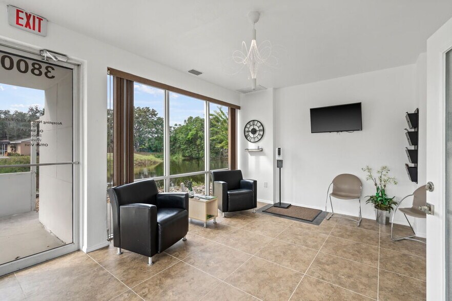 More Photos Of 3800 26th St W, Bradenton Medical For Sale