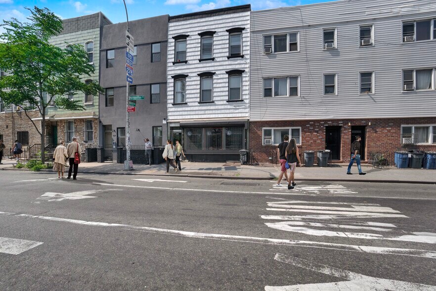 Primary Photo Of 431 Metropolitan Ave, Brooklyn Storefront Retail Residential For Lease