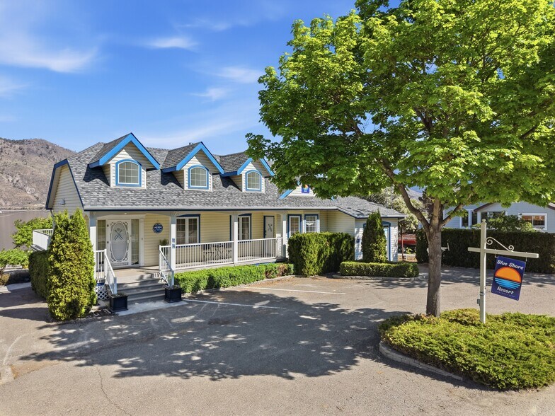 More Photos Of 7001 Savona Access Rd, Thompson-Nicola Hotel For Sale