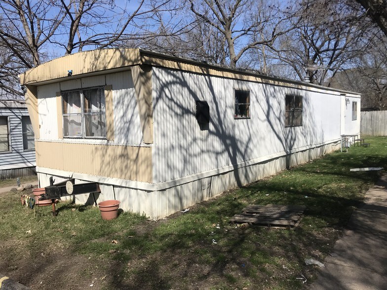 More Photos Of 1424 E Virginia Ave, Des Moines Manufactured Housing Mobile Home Park For Sale