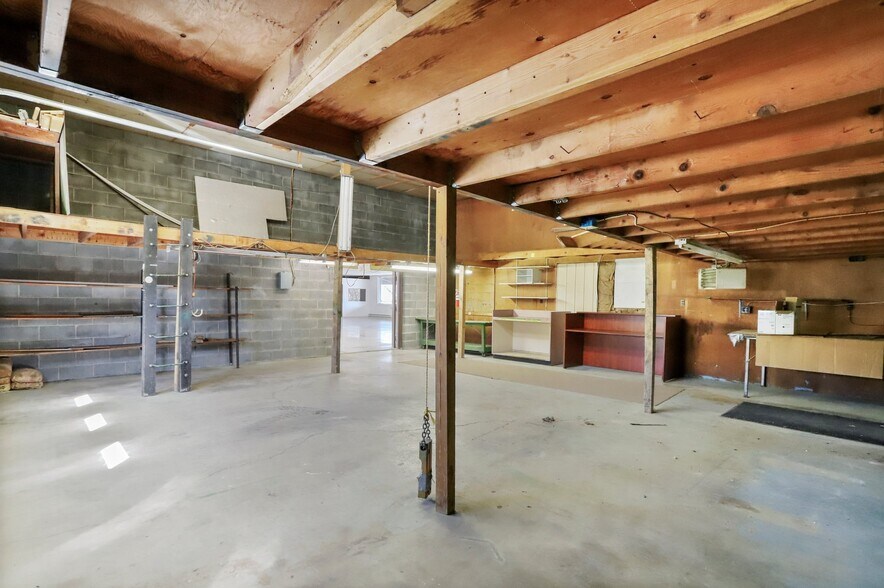 More Photos Of 12258 Buchanan Trl W, Mercersburg Flex For Lease