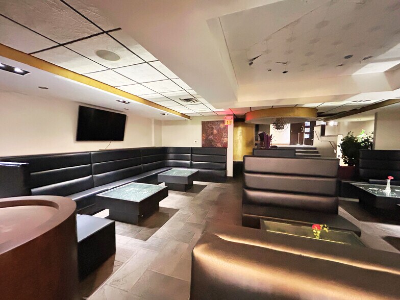 More Photos Of 10511 82 Av NW, Edmonton Freestanding For Sale