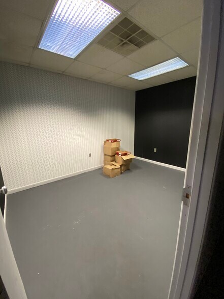 More Photos Of 551 Ellis St, Augusta Auto Dealership For Lease