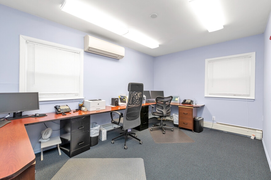 More Photos Of 25-31-25-33 Francis Lewis Blvd, Flushing Office Residential For Sale