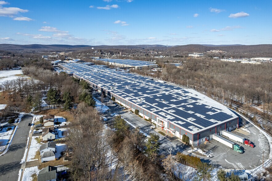 More Photos Of 80-98 N Main St, Wharton Manufacturing For Lease