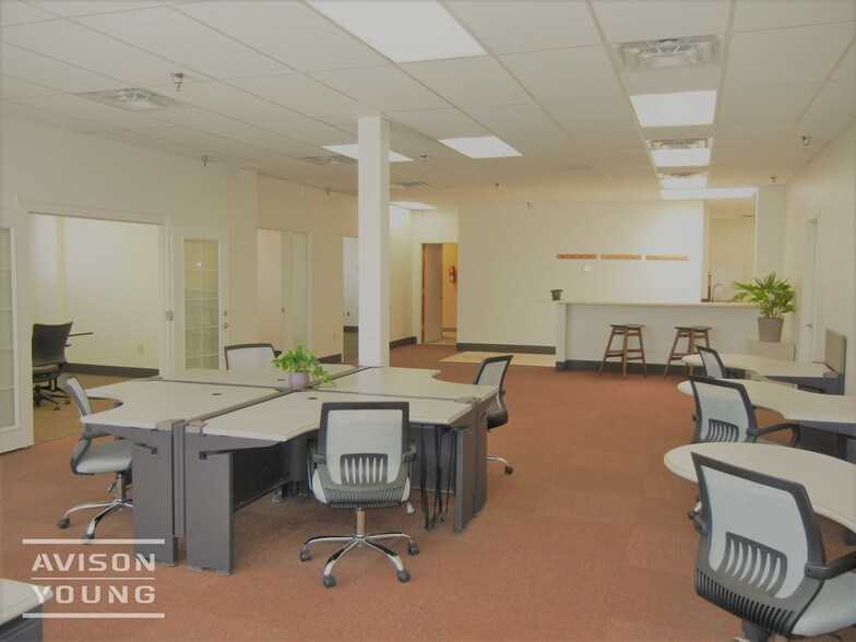 More Photos Of 3101-3141 28th St, Boulder Unknown For Lease