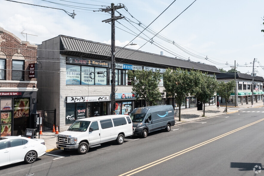 More Photos Of 118-126 Broad Ave, Palisades Park Freestanding For Lease