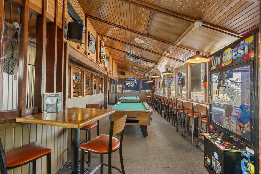 More Photos Of 1850 Dominion Way, Colorado Springs General Retail For Sale