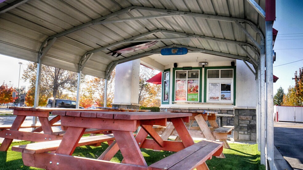 More Photos Of 7802 W Goddard Rd, Boise Freestanding For Sale