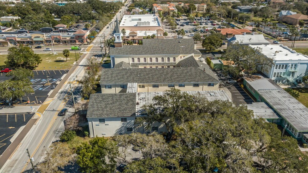 More Photos Of 411 Turner St, Clearwater Religious Facility For Lease