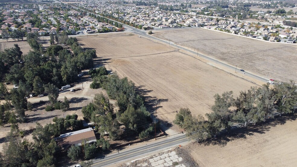 More Photos Of SWC Benton & Washington St, Winchester Land For Sale