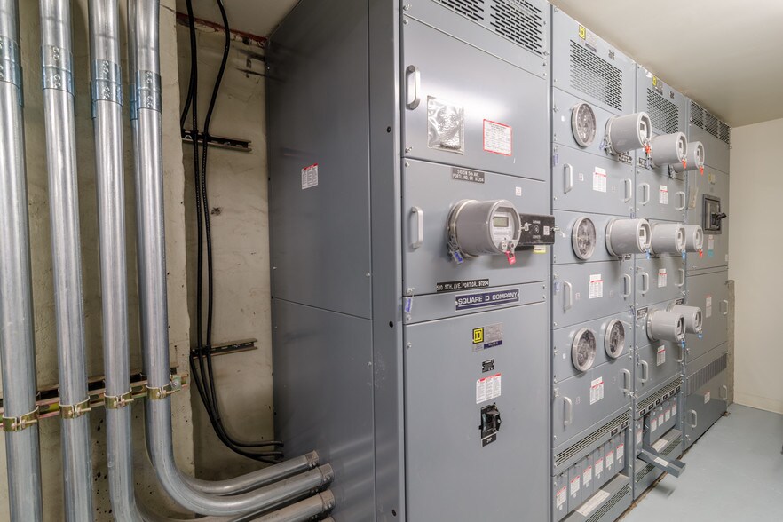 More Photos Of 500-510 SW 5th Ave, Portland Loft Creative Space For Lease