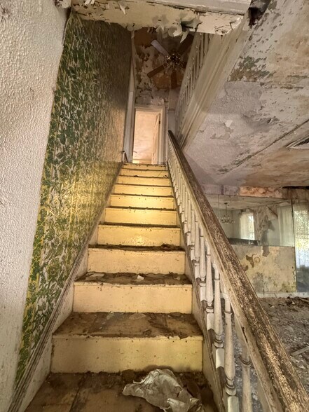 More Photos Of 238 N 53rd St, Philadelphia Funeral Home For Sale