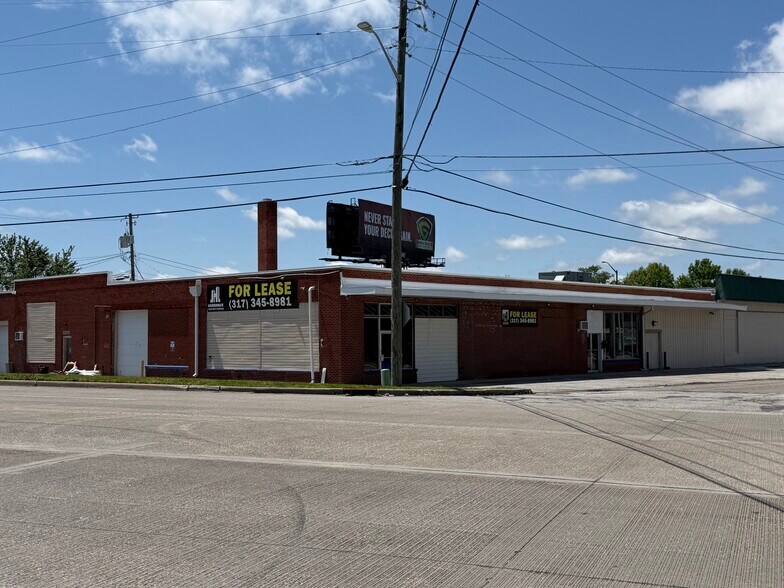 More Photos Of 3301 S East St, Indianapolis Flex For Sale