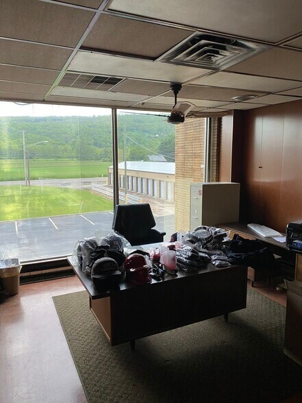 More Photos Of 9356 Main St, Dansville Unknown For Lease