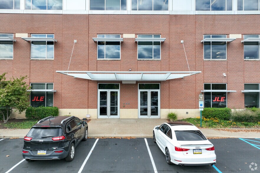 More Photos Of 395 E Waterfront Dr, Homestead Office For Lease