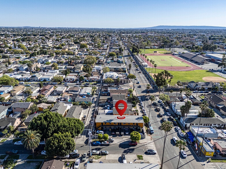 More Photos Of 7500 Avalon Blvd, Los Angeles Multifamily For Sale