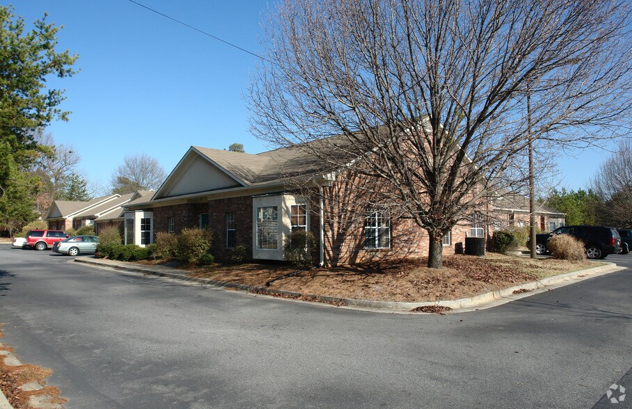 More Photos Of 850 Kennesaw Ave NW, Marietta Medical For Lease