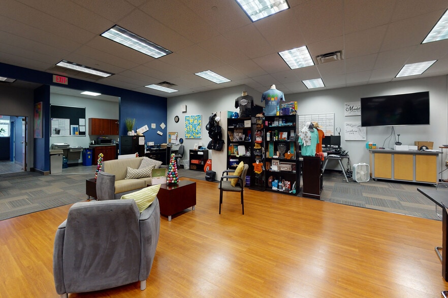 More Photos Of 6790 New Tampa Hwy, Lakeland Unknown For Lease