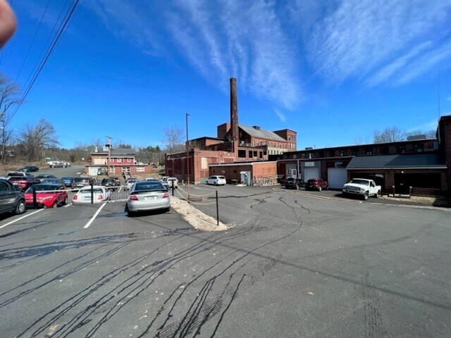 More Photos Of 73 Pickering Rd, Rochester Coworking Space