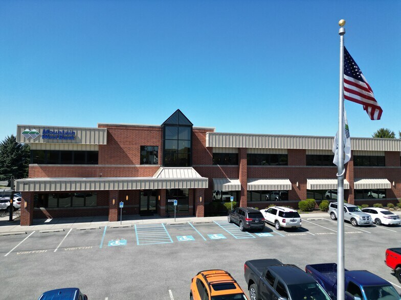 Primary Photo Of 2123 N Government Way, Coeur d'Alene Bank For Sale