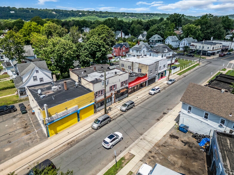 More Photos Of 1011 E 2nd St, Plainfield Storefront For Sale