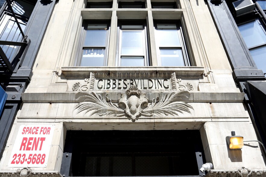 More Photos Of 66 W Broadway, New York Office For Lease