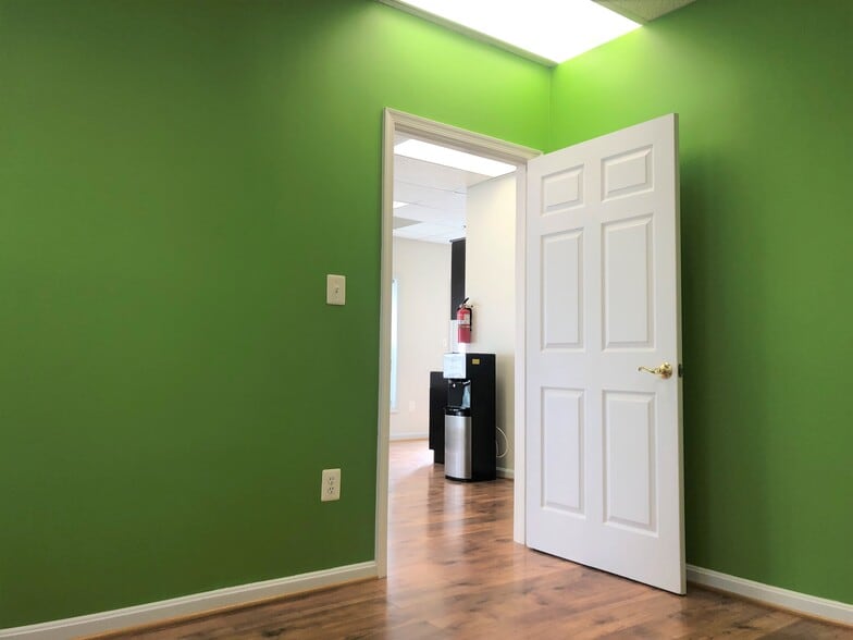 More Photos Of 10260-10268 Baltimore National Pike, Ellicott City Office For Lease