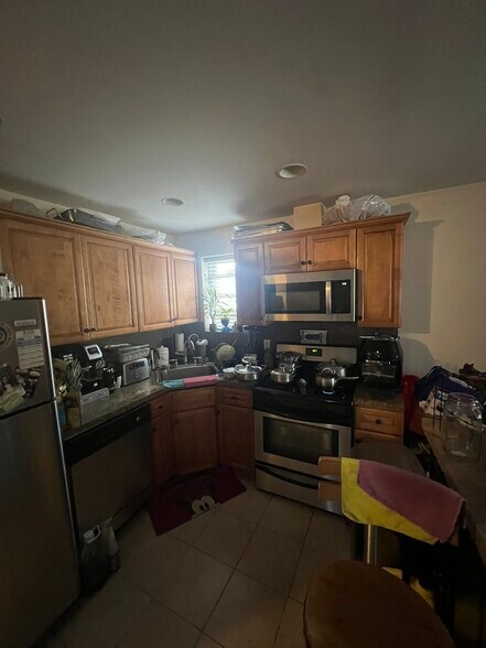 More Photos Of 9516-9518 87th St, Ozone Park Apartments For Sale