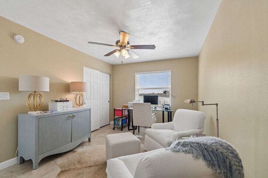 More Photos Of 2307 Bay Blvd, Indian Rocks Beach Apartments For Sale